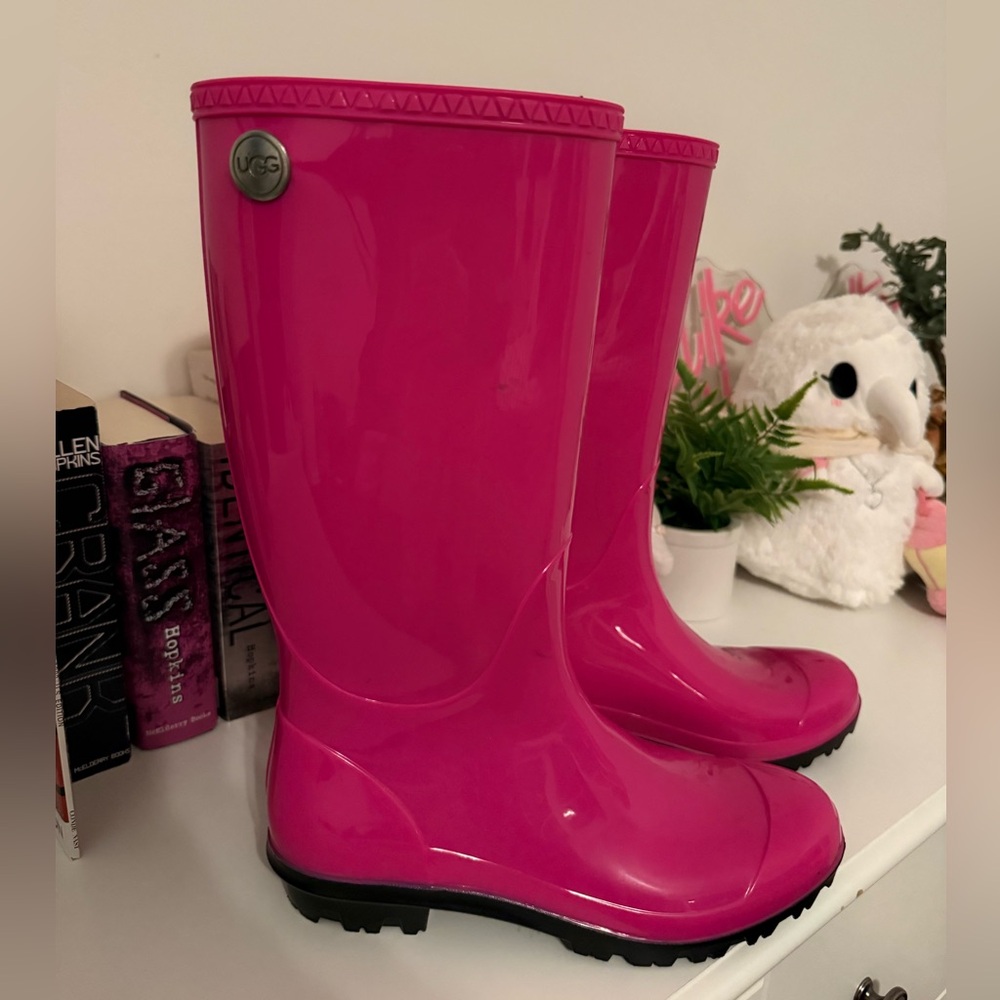 Discontinued Ugg Rain Boot